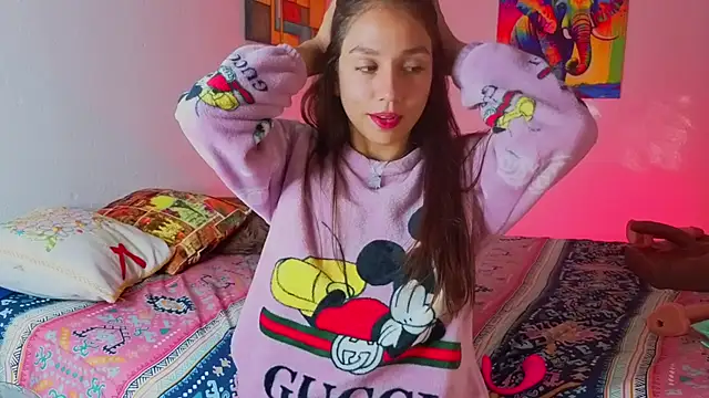 Luci And Sofi online show from February 2026 03:45:01 AM