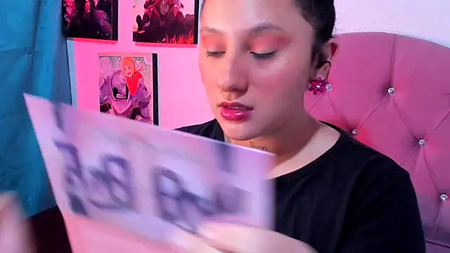 Mila nixon02 online show from November 2025 05:07:01 PM