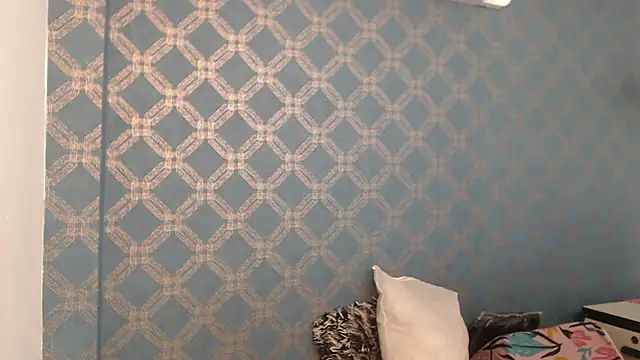 Snapshot of violeta_cute18 chatting on February 2025 01:23:02 AM violeta cute18 online show from February 2025 01:23:02 AM