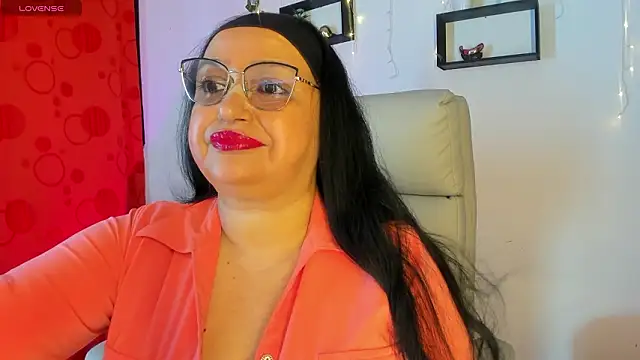 Gia Nahomi online show from February 2026 09:35:02 PM