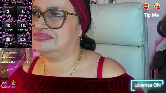 Gia Nahomi online show from May 2026 12:18:01 AM