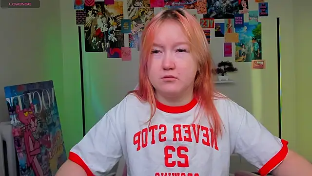 Sara Robinson online show from March 2025 02:55:02 AM