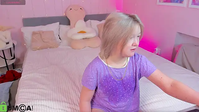 Sara Robinson online show from April 2026 02:51:02 AM