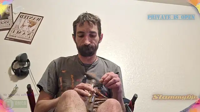 Snapshot of SlammyDjr chatting on June 2026 08:44:02 AM SlammyDjr online show from June 2026 08:44:02 AM