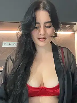 Snapshot of Evelyn___Sweet chatting on May 2026 07:54:02 PM Evelyn Sweet online show from May 2026 07:54:02 PM