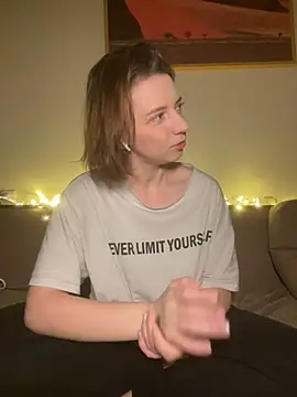 Snapshot of Take_Me_Awayy chatting on December 2024 10:30:02 PM Take Me Awayy online show from December 2024 10:30:02 PM