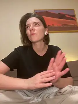 Snapshot of Take_Me_Awayy chatting on December 2024 03:55:01 PM Take Me Awayy online show from December 2024 03:55:01 PM