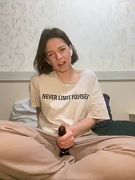 Snapshot of Take_Me_Awayy chatting on January 2025 02:46:01 PM Take Me Awayy online show from January 2025 02:46:01 PM