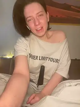 Snapshot of Take_Me_Awayy chatting on January 2025 01:19:02 PM Take Me Awayy online show from January 2025 01:19:02 PM