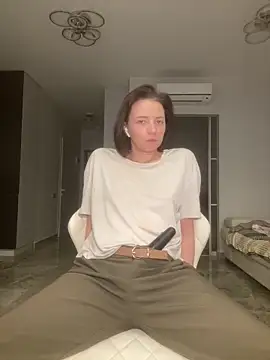 Snapshot of Take_Me_Awayy chatting on February 2025 03:56:01 PM Take Me Awayy online show from February 2025 03:56:01 PM