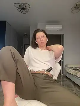 Snapshot of Take_Me_Awayy chatting on February 2025 08:53:01 PM Take Me Awayy online show from February 2025 08:53:01 PM