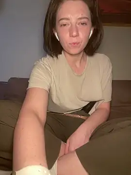 Snapshot of Take_Me_Awayy chatting on February 2025 12:28:01 PM Take Me Awayy online show from February 2025 12:28:01 PM