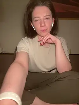 Snapshot of Take_Me_Awayy chatting on February 2025 06:37:01 PM Take Me Awayy online show from February 2025 06:37:01 PM