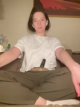 Snapshot of Take_Me_Awayy chatting on February 2025 05:48:02 PM Take Me Awayy online show from February 2025 05:48:02 PM