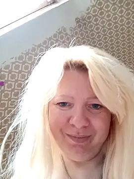 Lauri scherri online show from February 2026 02:50:02 PM