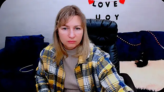 Snapshot of Incredible_Ariela chatting on October 2025 10:19:02 AM Incredible Ariela online show from October 2025 10:19:02 AM