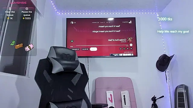 emily palmeer online show from March 2026 09:04:01 AM