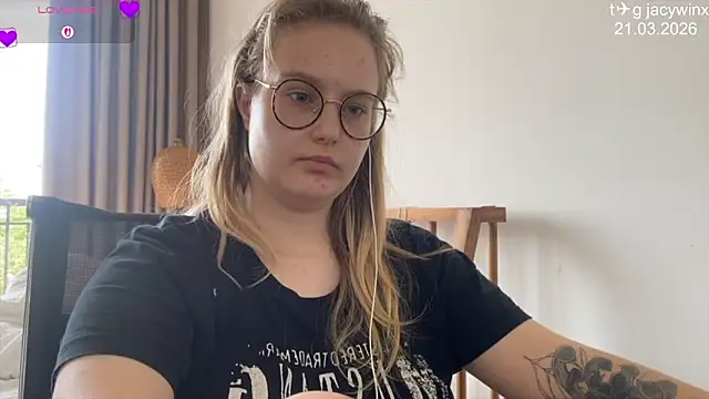 JacyWinslat online show from March 2026 03:21:02 AM