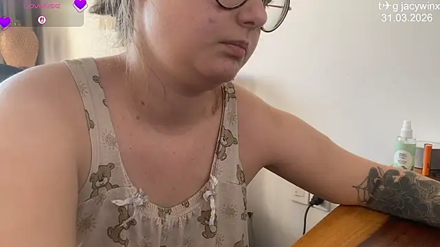 JacyWinslat online show from March 2026 09:43:01 AM