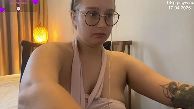 Snapshot of JacyWinslat chatting on April 2026 10:51:02 AM JacyWinslat online show from April 2026 10:51:02 AM