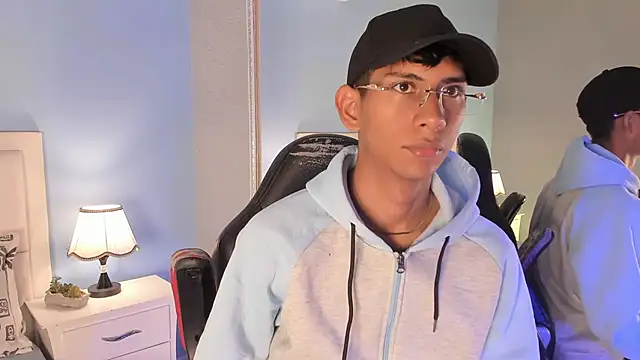 Nick Collins18 online show from October 2025 07:14:01 PM