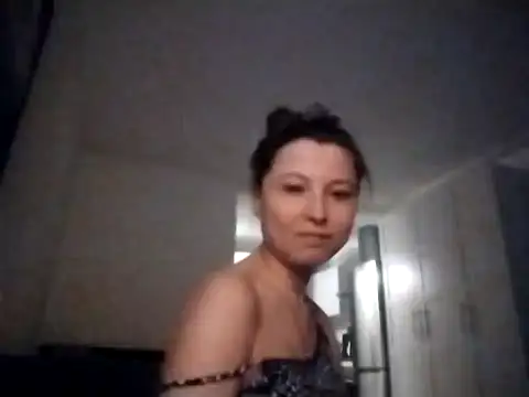 Snapshot of Florita2442 chatting on February 2025 12:41:02 AM Florita2442 online show from February 2025 12:41:02 AM