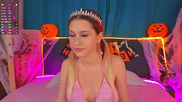 AlinaWalters online show from October 2025 08:47:01 PM