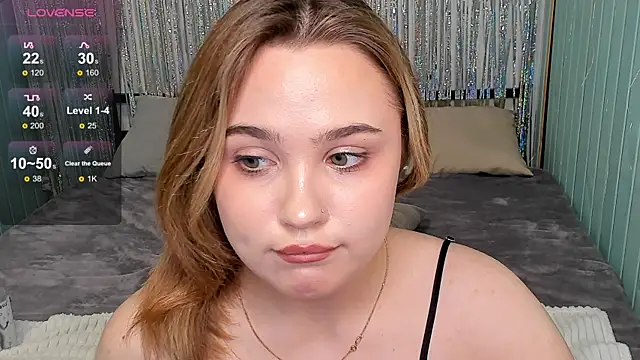 Snapshot of Sweet_muffin00 chatting on December 2024 07:33:02 AM Sweet muffin00 online show from December 2024 07:33:02 AM