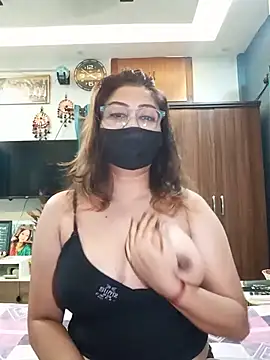 Cute-mona online show from July 2026 10:23:01 AM