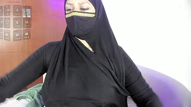 Snapshot of zully_01 chatting on January 2026 01:38:01 PM zully 01 online show from January 2026 01:38:01 PM