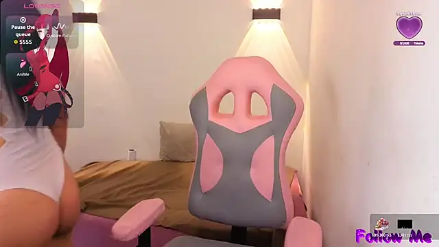 Snapshot of vittorialombardi__ chatting on December 2025 07:14:02 AM vittorialombardi online show from December 2025 07:14:02 AM