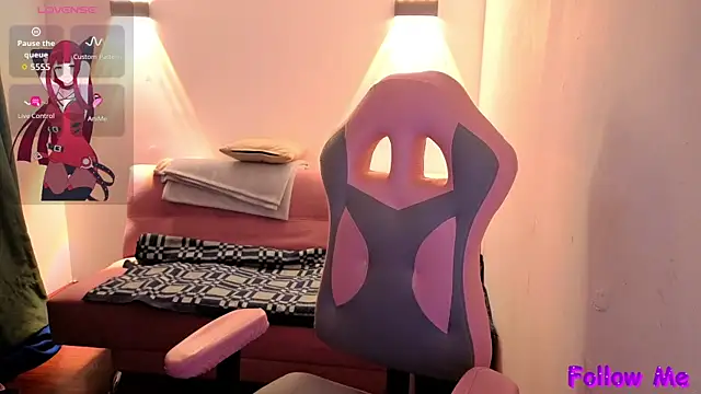 vittorialombardi   online show from March 2026 07:12:02 AM