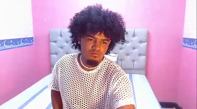 Snapshot of JaicobRuneer chatting on March 2025 11:53:02 PM JaicobRuneer online show from March 2025 11:53:02 PM