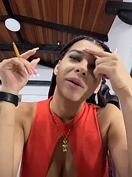 Snapshot of TiaraRosse chatting on June 2026 12:15:01 PM TiaraRosse online show from June 2026 12:15:01 PM
