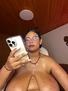 Isabella boobd online show from April 2026 09:39:33 PM