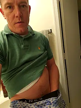 Bigtater1999 online show from November 2025 07:27:01 PM