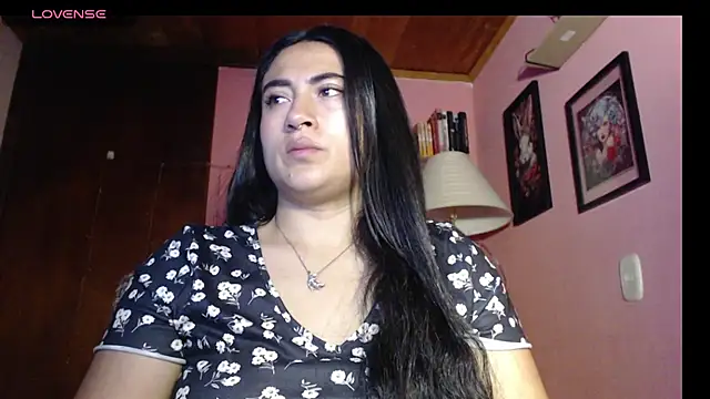 Snapshot of bunnyemilyrose36 chatting on December 2024 07:58:01 AM bunnyemilyrose36 online show from December 2024 07:58:01 AM