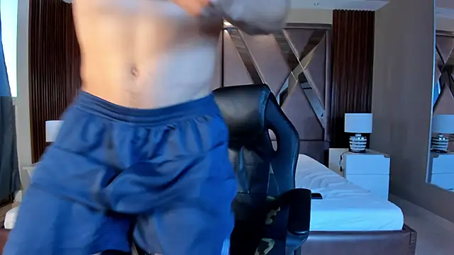 Aaron Scoot online show from December 2024 09:06:02 PM