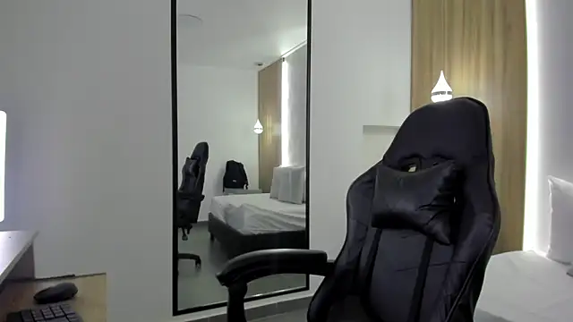 alma fenix online show from December 2025 12:34:02 PM