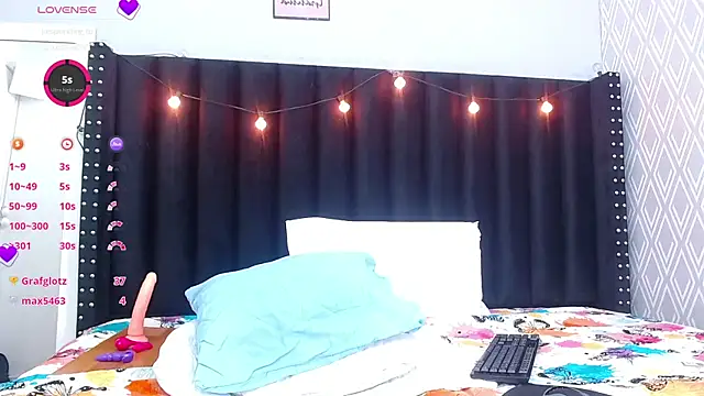 hotlatinateacher online show from January 2025 01:30:01 AM