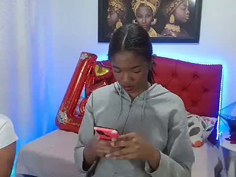 NATHYHOTT online show from February 2025 01:38:02 PM