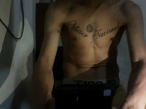 Snapshot of Delgadomx chatting on November 2025 05:17:02 AM Delgadomx online show from November 2025 05:17:02 AM