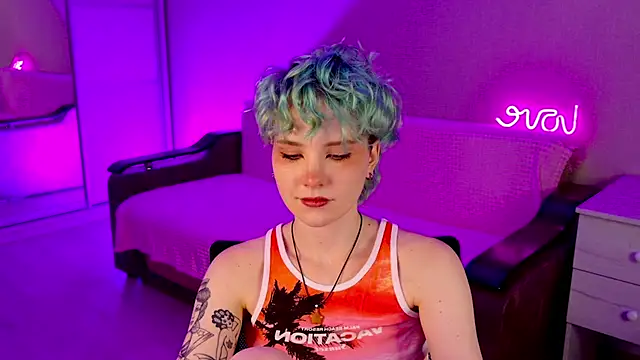 Snapshot of School_Love chatting on December 2024 04:14:02 PM School Love online show from December 2024 04:14:02 PM