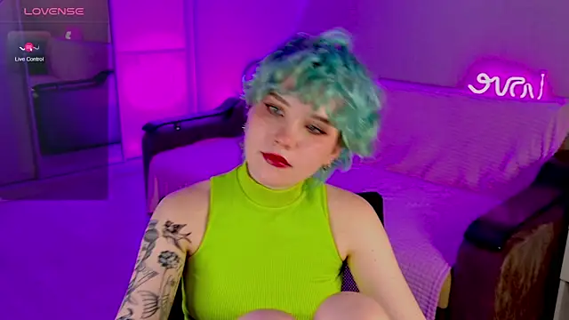 Snapshot of School_Love chatting on February 2025 04:15:01 PM School Love online show from February 2025 04:15:01 PM