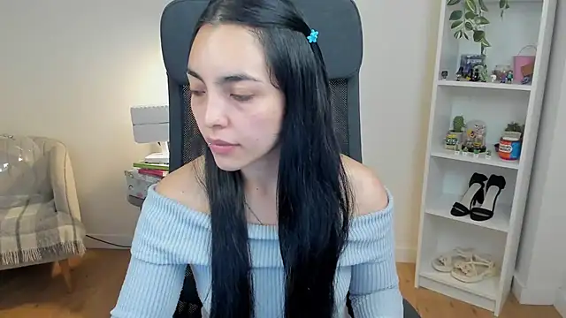  BellaEvans  online show from June 2026 04:47:01 AM