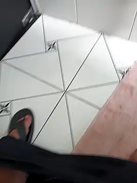 Snapshot of lobomisterioso13 chatting on December 2024 12:38:02 PM lobomisterioso13 online show from December 2024 12:38:02 PM