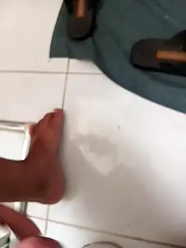 Snapshot of lobomisterioso13 chatting on December 2024 06:01:02 PM lobomisterioso13 online show from December 2024 06:01:02 PM