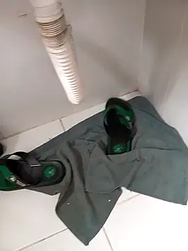 Snapshot of lobomisterioso13 chatting on October 2025 11:21:02 AM lobomisterioso13 online show from October 2025 11:21:02 AM