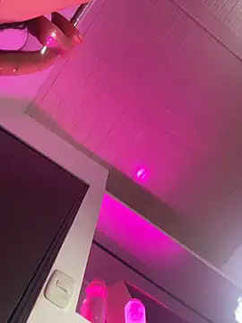 hally berry     online show from March 2026 03:39:01 AM