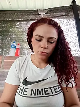 Mommy-Hot online show from January 2026 01:26:02 PM